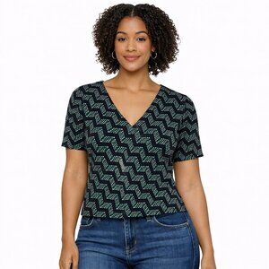 Merona Black & White Chevron V-Neck Stretch Top | Short Sleeve | Size L